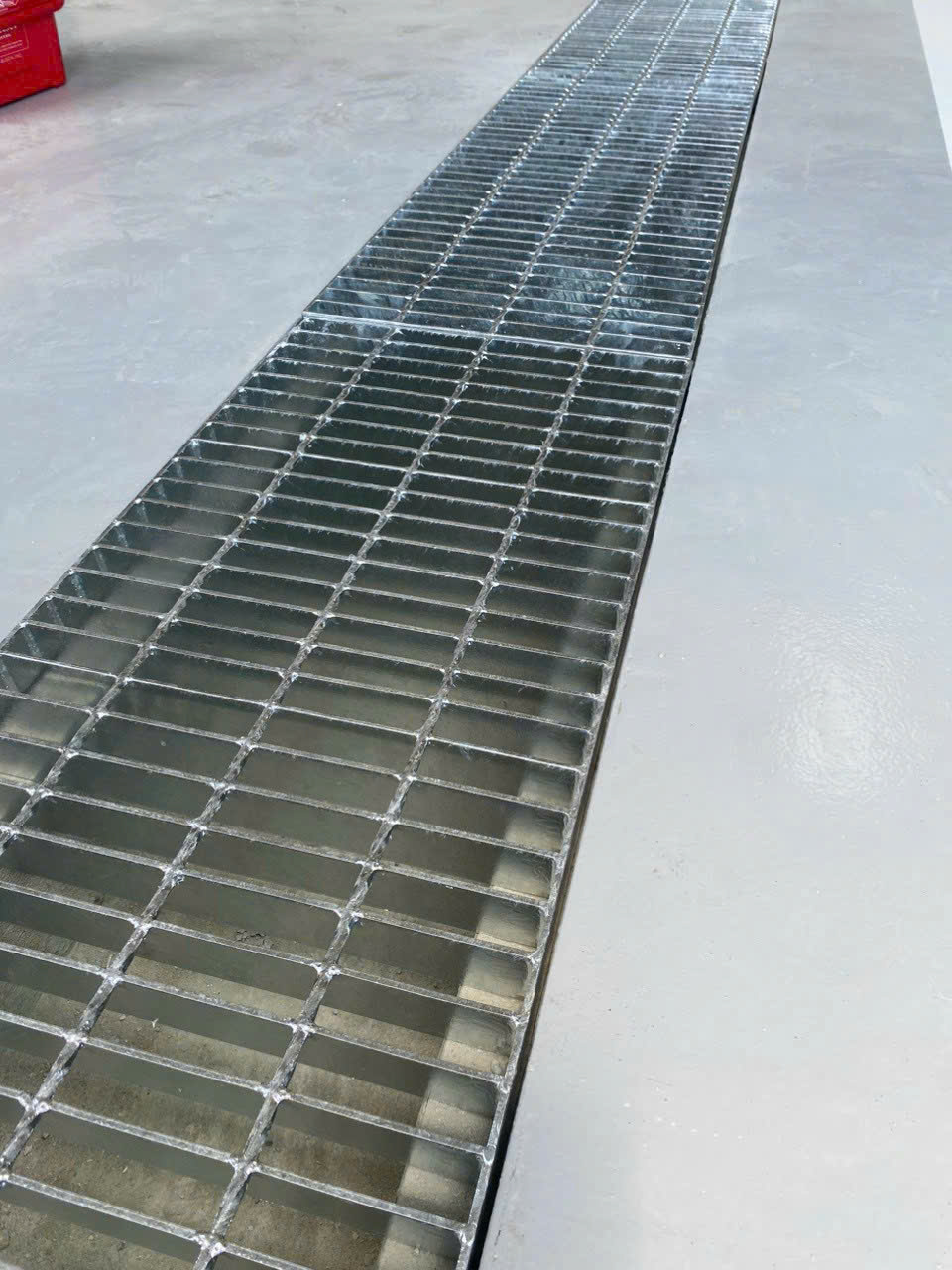 Sàn grating mạ kẽm kích thước 900x900