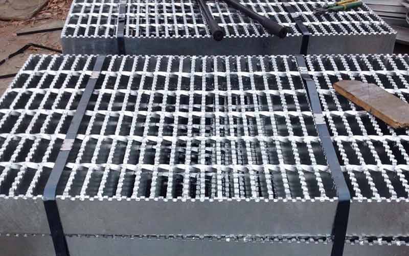 Sàn grating mạ kẽm kích thước 1000x400